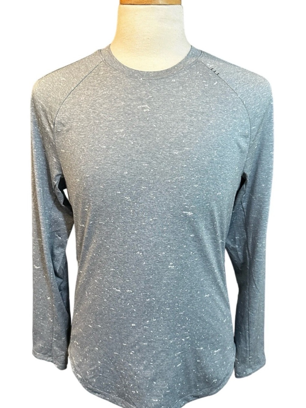 Lululemon Fresh Form Men’s M Long Sleeve Crew Neck Active Train Tee Light Blue